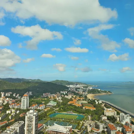 Xiamen Blue Shark Sea View Hotel Apartment (Shimao Twin Towers Branch) Отели рядом с достопримечательностью «Музей Сямэнь»