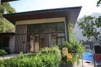 Yangshuo Wubuyashu Hotel