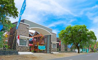 Urbanview Hotel Trisna Srabah