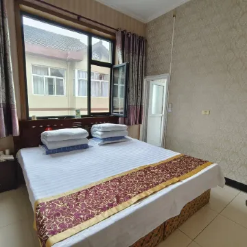 House of the Huangcheng Chancellor Cao Xiaoxia Guest House