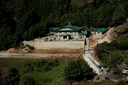 Mountain Lodges of Nepal - Monjo Отели в г. Солукхумбу