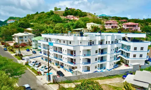 Blue Star Apartments & Hotel فنادق في Lance aux Epines