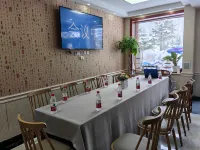 Colorful Hotel Xuexiang