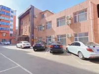 Liaoyuan Qixi Fashion Hotel (Kaima Branch) - parkir