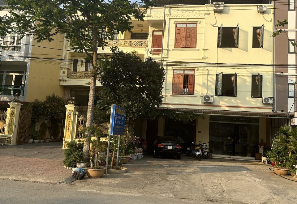 Viet Hung Hostel