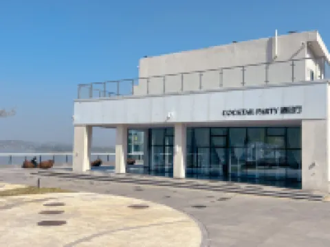 Yunzhu Lake Holiday Inn