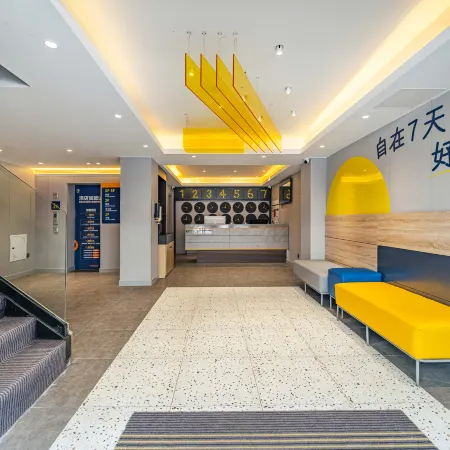7 Days Premium Hotel