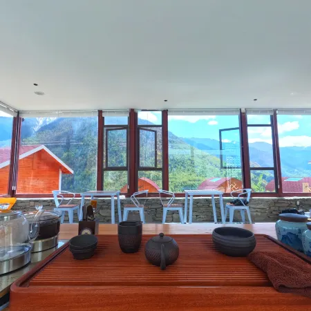 Mountain Tour Homestay（Four Sisters Mountains）
