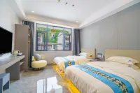Jingxian Wangtange Homestay (Taohuatan Scenic Area Store) Hotels near Anhui Jingxian Fubao Temple