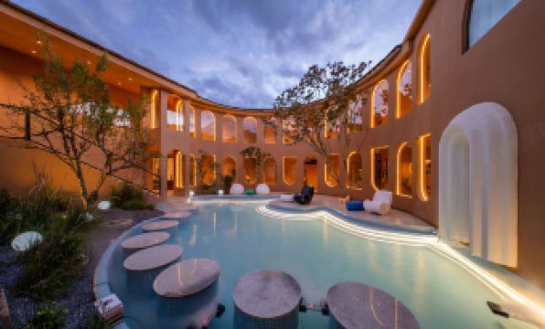 Shangri La Flowers · And You Designer Homestay