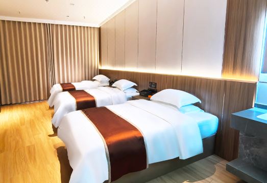 Kaixuan Business Hotel (Dalat Banner North Country Shopping Center Branch) Hotel Overview