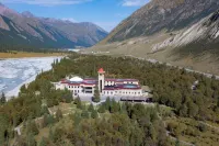 Xia Ta Hot Spring Ecological Hotel