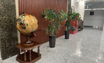 Urat Zhongqi World Wide Business Hotel