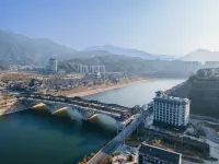 Tianyuan Ruibo Hotel Отели рядом с достопримечательностью «Окно Сун Сяо»
