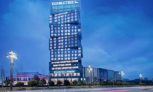 DoubleTree by Hilton Guang'an