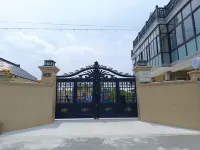 QIANYA B&B Hotels near Hengsha Island