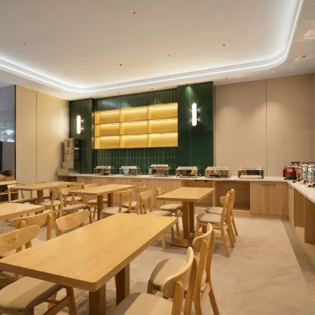 Jinruixuan Holiday Hotel