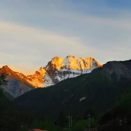 Yading BORE Secret Realm Hotel