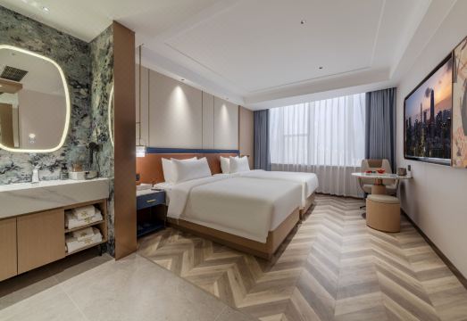 4. 라이카 호텔 (..