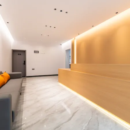 Yunqi Qingju Hotel (Longyan High-Speed Railway Station)
