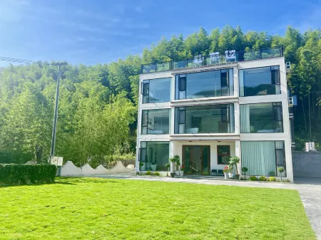 Shan Na Bian · 270° Mountain View Terrace · Luxury · Resort Boutique Hote Отели рядом с достопримечательностью «Chujiatan»