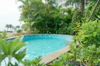Weimeishi Wenquan Vacation Homestay (Zhongshan Agile Wenquan Coast) - Infinity Pools