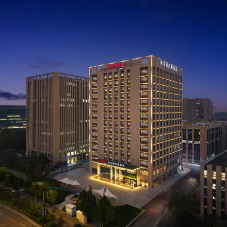 Hampton by Hilton Luoyang Xinyi Street