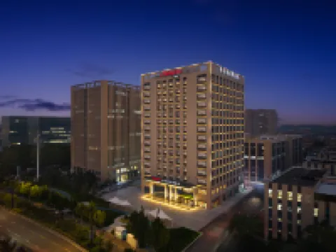 Hampton by Hilton  Luoyang Xinyi Street