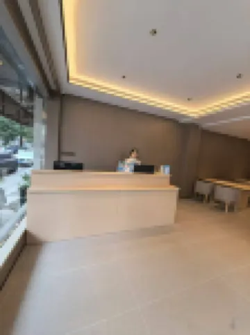 Huating Hotel (Linhai Huajie)