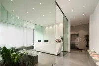 926 Jiadi Hotel (Kunming Railway Station Shuangqiao Night Market)