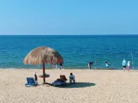 Longkou Donghai Houhai Homestay - View biển