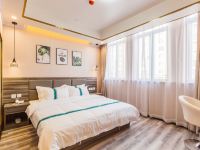 上海金万莱酒店 - 高级大床房