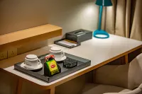 Homeinn Selected Hotel (Fuyang Linquan County Government Services Center)
