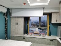 葫芦岛七月快捷公寓 - 温馨投影一居室