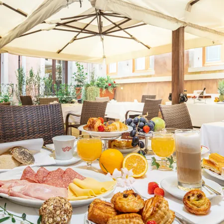 All’Angelo Art Hotel Отели рядом с достопримечательностью «Венецианский Арсенал»