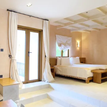 Toscana Valley Town Square Suites