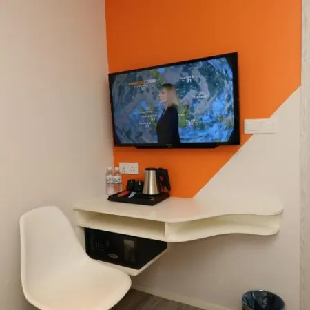 M&M Hotel Отели рядом с достопримечательностью «Торговый центр Nu Sentral»