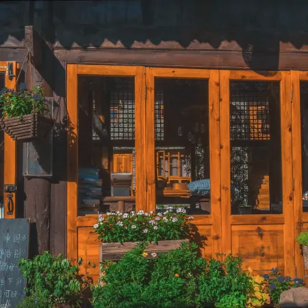 Wanbang Book House Homestay (Liuba Branch)