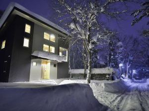 The Hakuba Collection的 Bluebird Chalets