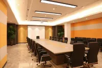 Helong Hotel Hotels in Helong