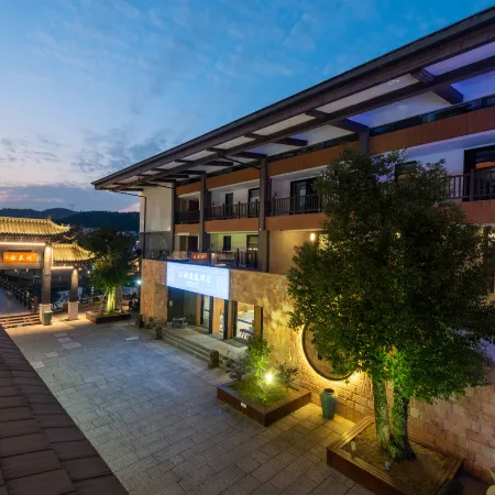 Jianghu Hot Spring Hotel (Yichun Wentang Town)