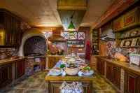 Shaxi absolute art · absolute B & B