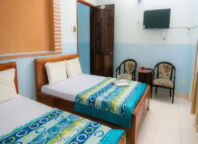 Viet Hung 8 Hotel by Zuzu Hotels near Ut Xuan Grocery Store