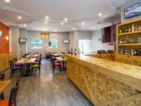 Hotel MX congreso CDMX, Trademark Collection by Wyndham Hotels near TAPO