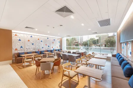 Holiday Inn Express Xiamen Tongan Отели рядом с достопримечательностью «Gymnasium»