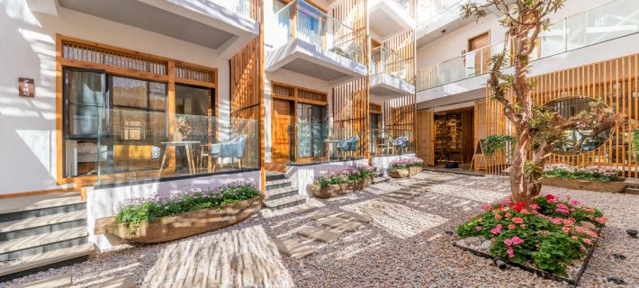 Xujiu Jinseli Hostel Hotels in Ninglang