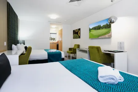 City Golf Club Motel