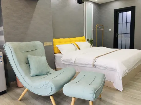 Yibin Boutique Stay Homestay Отели рядом с достопримечательностью «Yibin College Lingang Campus (Phase 1)»