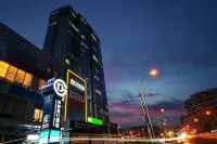 Super 8 Hotel (Beijing South Railway Station, Corner Men West Subway Station) Các khách sạn ở Khu vực Yongdingmen và phía Nam ga xe lửa