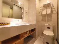 鑫源ホテル（武漢大学廣埠屯地下鉄駅） Wuhan University East Middle Area Block 15周辺のホテル